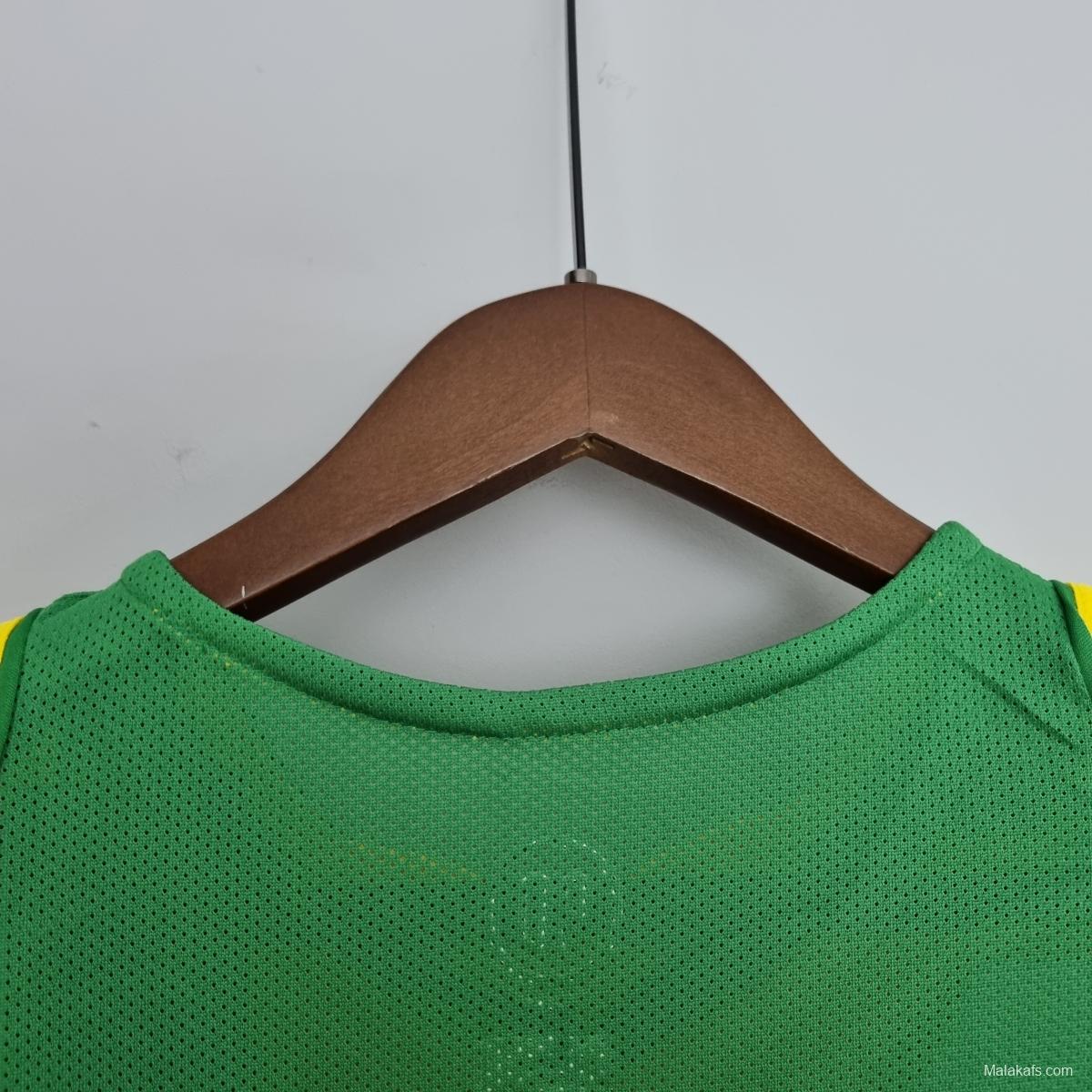 Retro 2004/06 Brazil Soccer Jersey