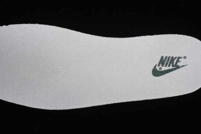 Nike SB Dunk Low UN Collaboration - White Green Swoosh Anniversary Custom Low-Top Casual Skate Shoes - DQ1098-359