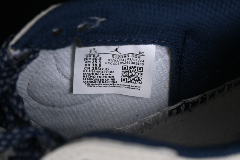 Nike Air Jordan 1 Low OG SP Travis Scott x Fragment Design Retro Sneakers with Reverse Swoosh - SJ2068-004