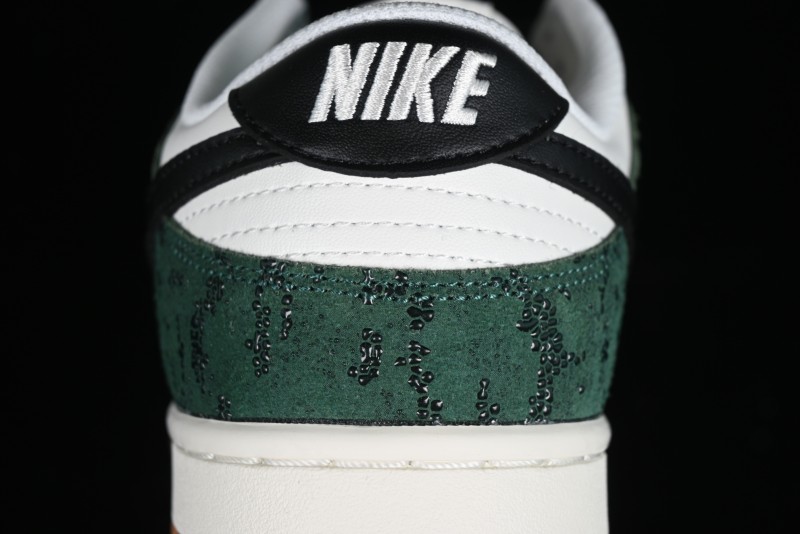 Nike Dunk Low Green Snake SB Low-Top Casual Skate Shoes - FQ8893-397
