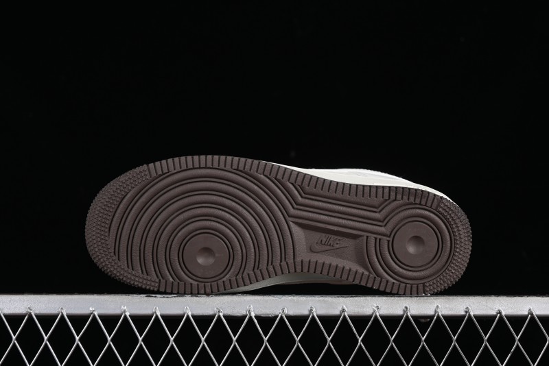 Nike Air Force 1 '07 Low BAPE Collaboration - Beige Black Star FG6688-100