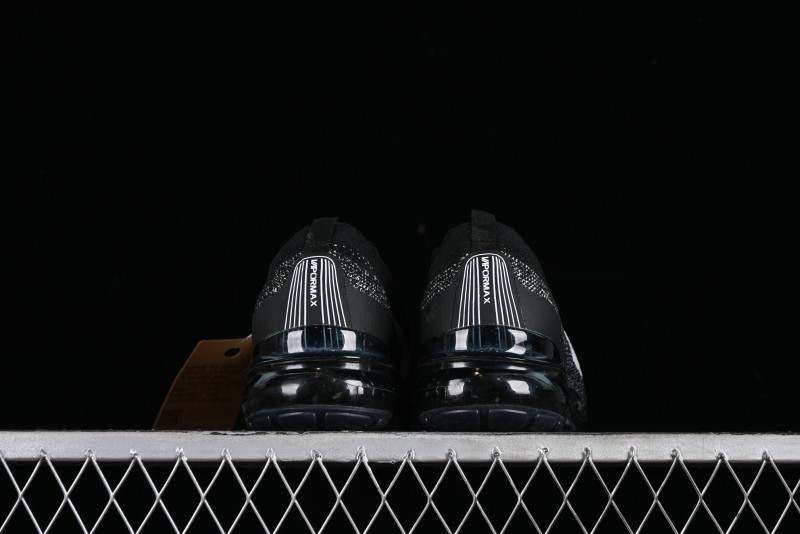 Nike Vapormax 2023 Flyknit Running Shoes with Full-Length Air Cushion - DV1678-001