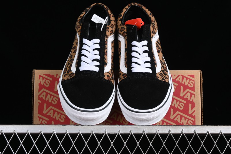Vans Old Skool Classic Retro Low-Top Canvas Sneakers with Leopard Print and Slip-Resistant Sole - VN000CR5CJK