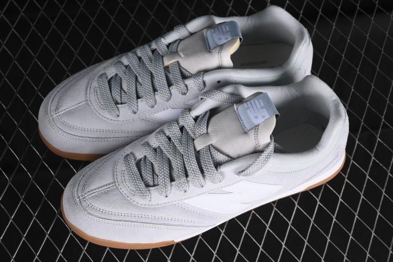 New Balance RC42 Series Retro Football Training Casual Sneakers - URC42EB