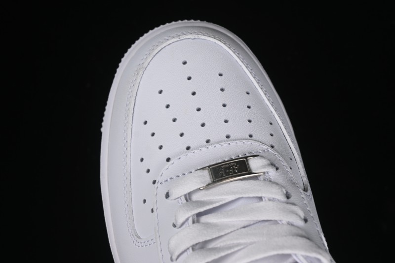 Comme des Garcons Shirt x Supreme x Nike Air Force 1 '07 Low Top Casual Sneakers - 923044-100