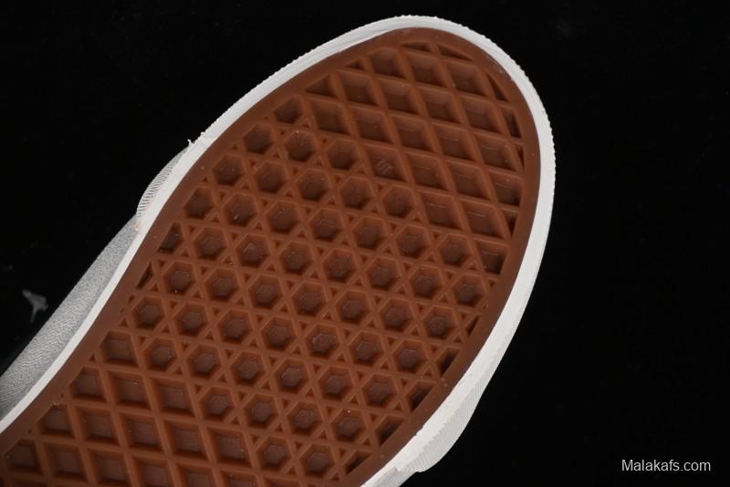 Vans Knu Skool Low Top Retro Casual Vulcanized Sneakers in Grey Black - VN000CZUVA3