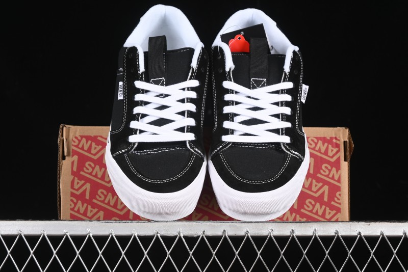 Vans Skate Chukka Low-Top Skate Shoes with Slip-Resistant Sole - VN000CZWBZW
