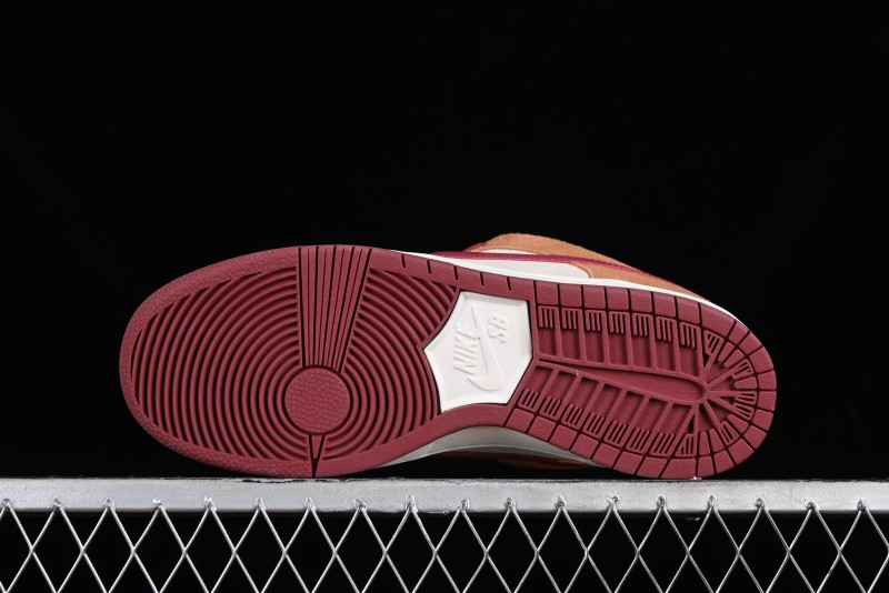 Nike SB Dunk Low Pro Brown Red Colorway SB Low Top Casual Skate Shoes - BQ6817-202