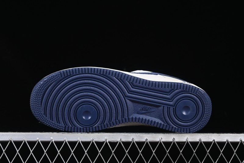 Nike Air Force 1 '07 Low Supreme Collaboration Sneakers with Red Tab and Blue Swoosh - BB7518-021
