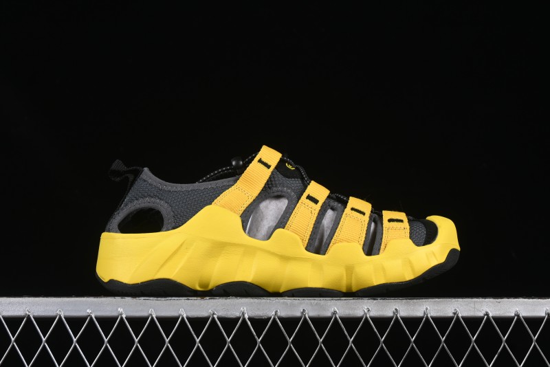 Keen Newport H2 Outdoor Sports Water Sandals with Drainage and Toe Protection - 1026686YELLOW