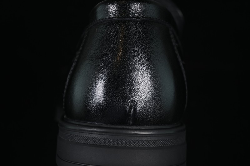 ECCO London Collection Slip-On Business Men's Leather Shoes with Wide Toe Box and Cushioned Sole - 61160801001