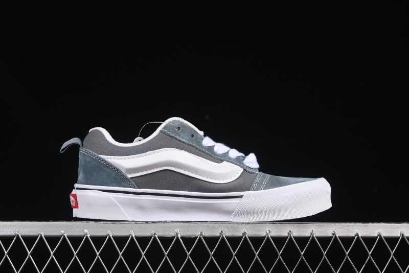 Vans Knu Skool Low-Top Retro Chunky Sneakers - VN0009QC6BT