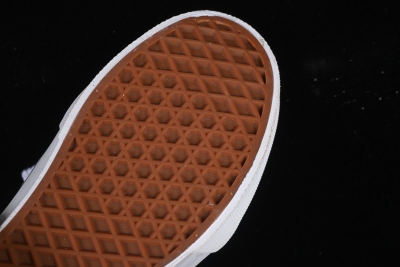 Vans Knu Skool Low-Top Retro Chunky Sneakers - VN0009QC6BT