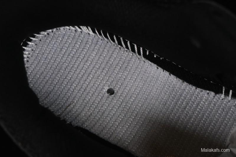 Nike V5 RNR Millennium Classic Retro Running Shoes with Foam Midsole - HJ5228-001