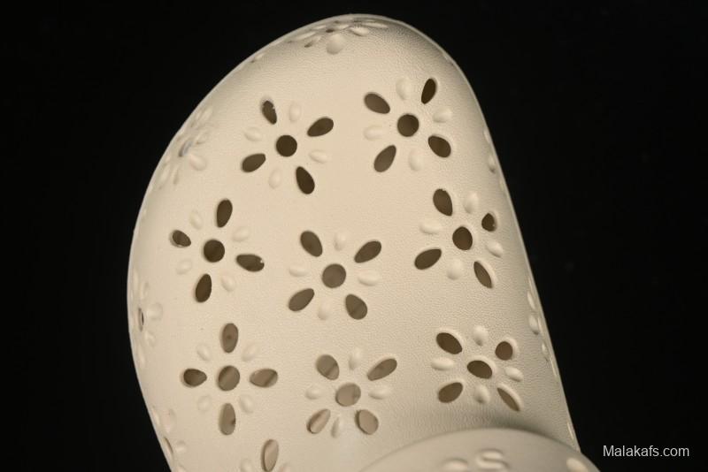 Crocs Classic Clog Two-Way Beach Sandals with Ventilation Holes - B.D4