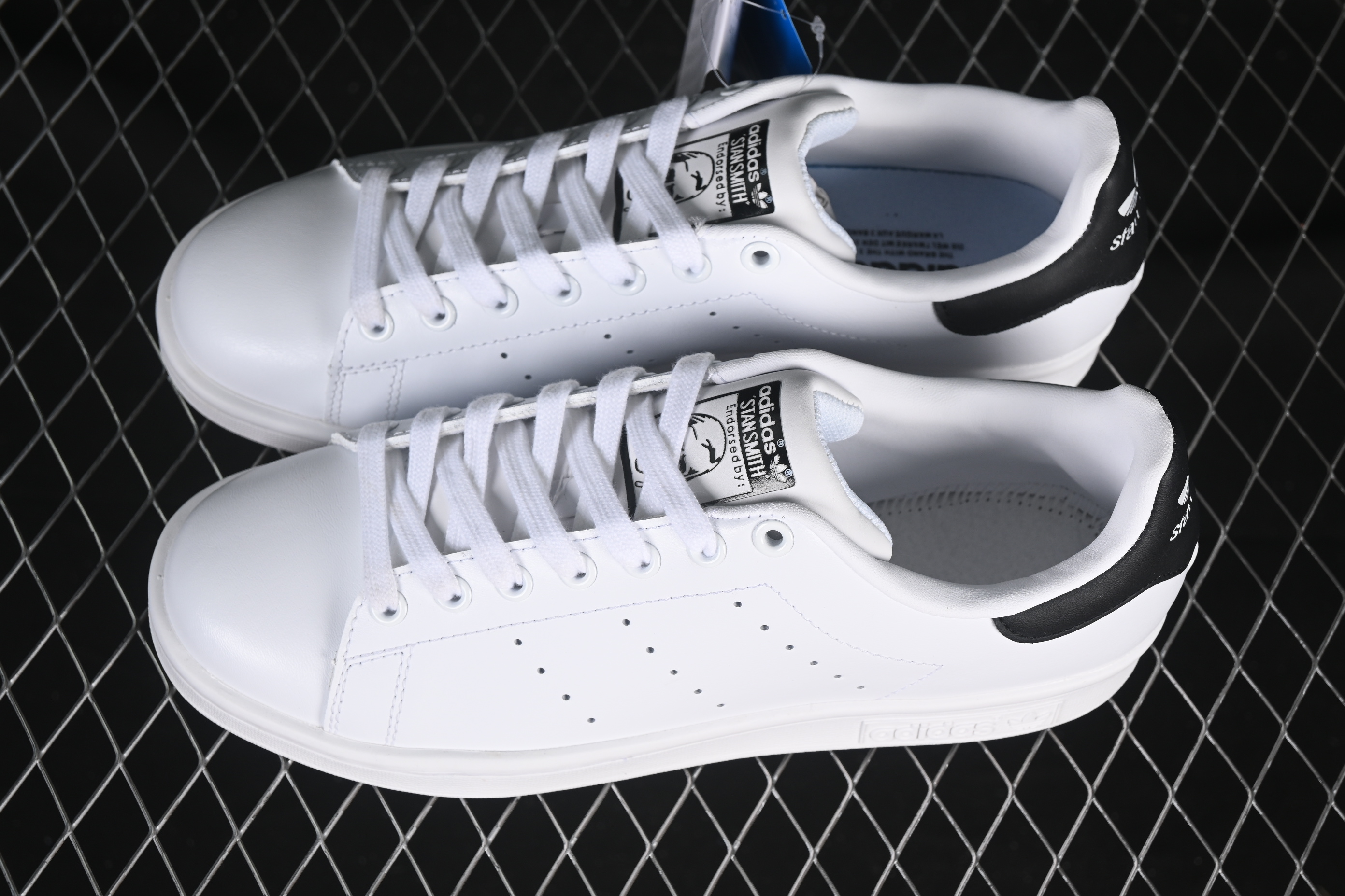 Adidas Stan Smith Classic Evergreen Casual Sneakers - M20323
