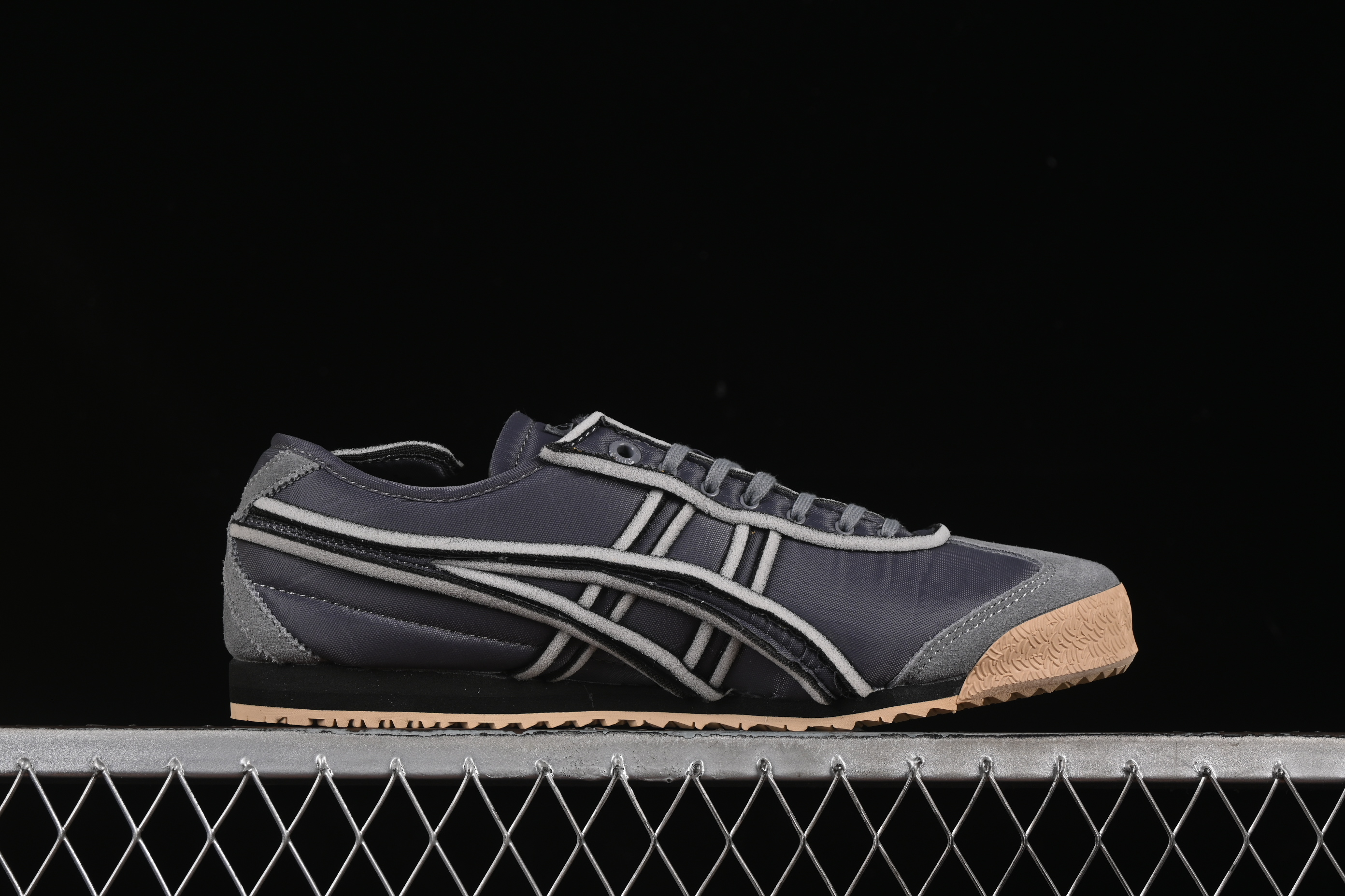 Onitsuka Tiger Mexico 66 SD Low-Top Casual Running Shoes - 1183C115-020