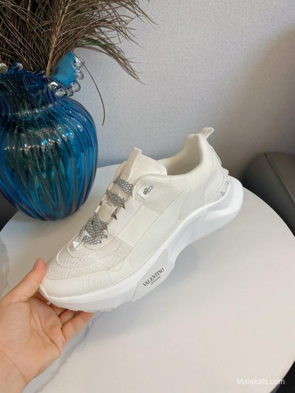 2024 Unisex Valentino White Leather Sneakers MJ00340