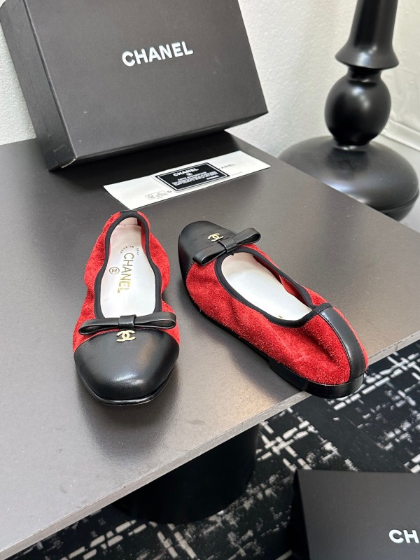 2025 Women CHANEL Red And Black Lambskin Ballet Flats Classic Bow Detail CC Logo LY00360(F)
