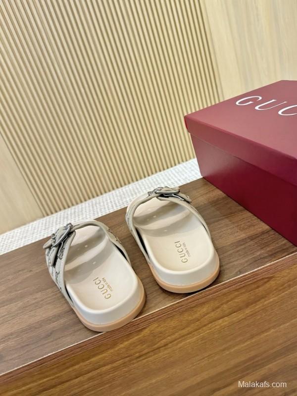 2025 Women Gucci Beige Canvas Leather Slippers LY00360