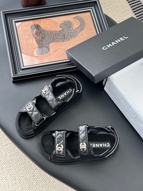 2025 Women Chanel Black Patent Leather Sandals LY00320
