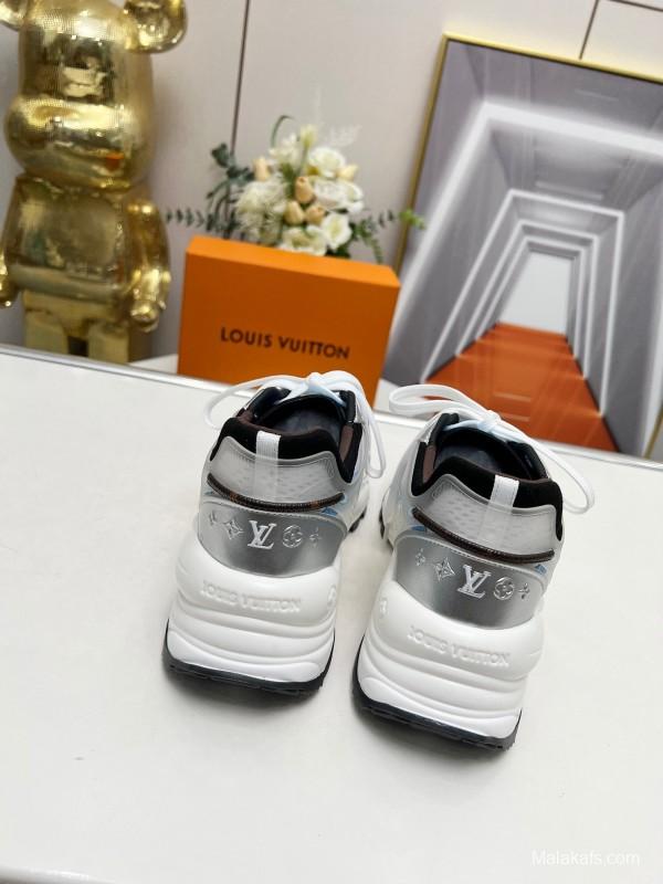 2025 Unisex Louis Vuitton White Blue Leather Mesh Sneakers Monogram LV00340