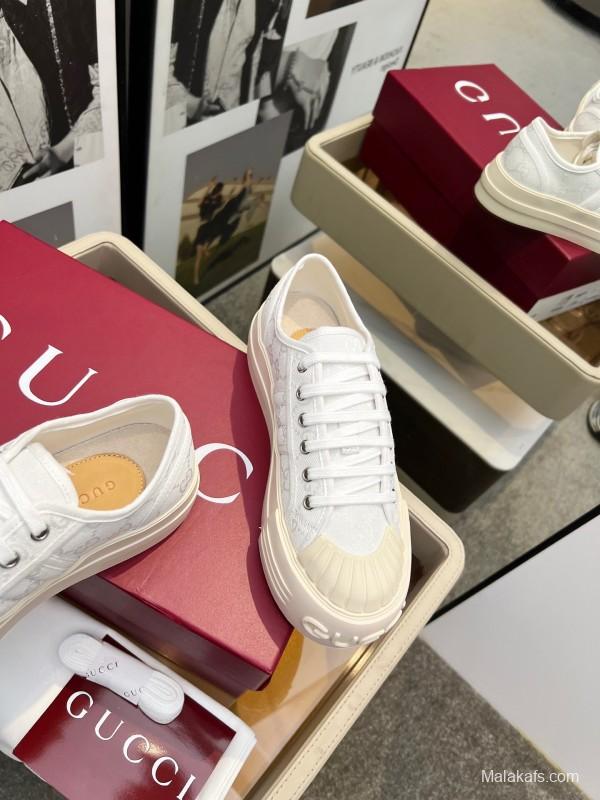 2025 Women Gucci White Canvas Sneakers