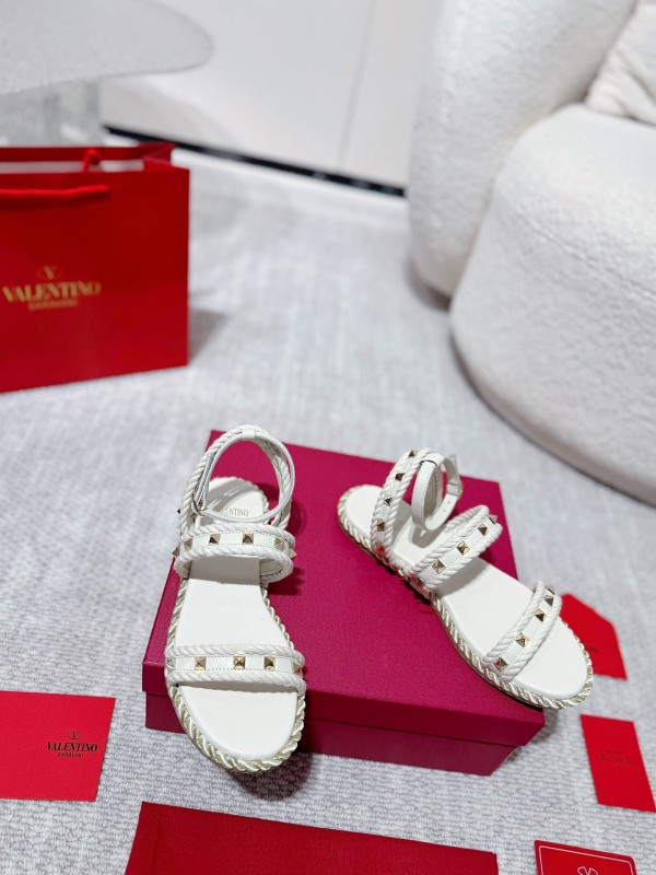 2025 Women Valentino White Leather Sandals Studded LY00250