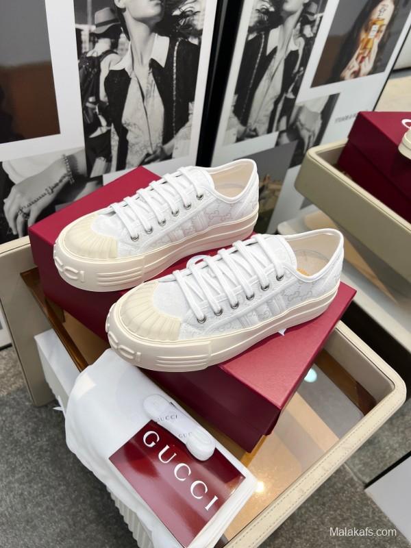 2025 Women Gucci White Canvas Sneakers LY00360