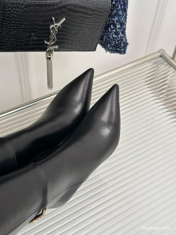 2024 Women Gucci Black Leather Boots Chain Detail MJ00550