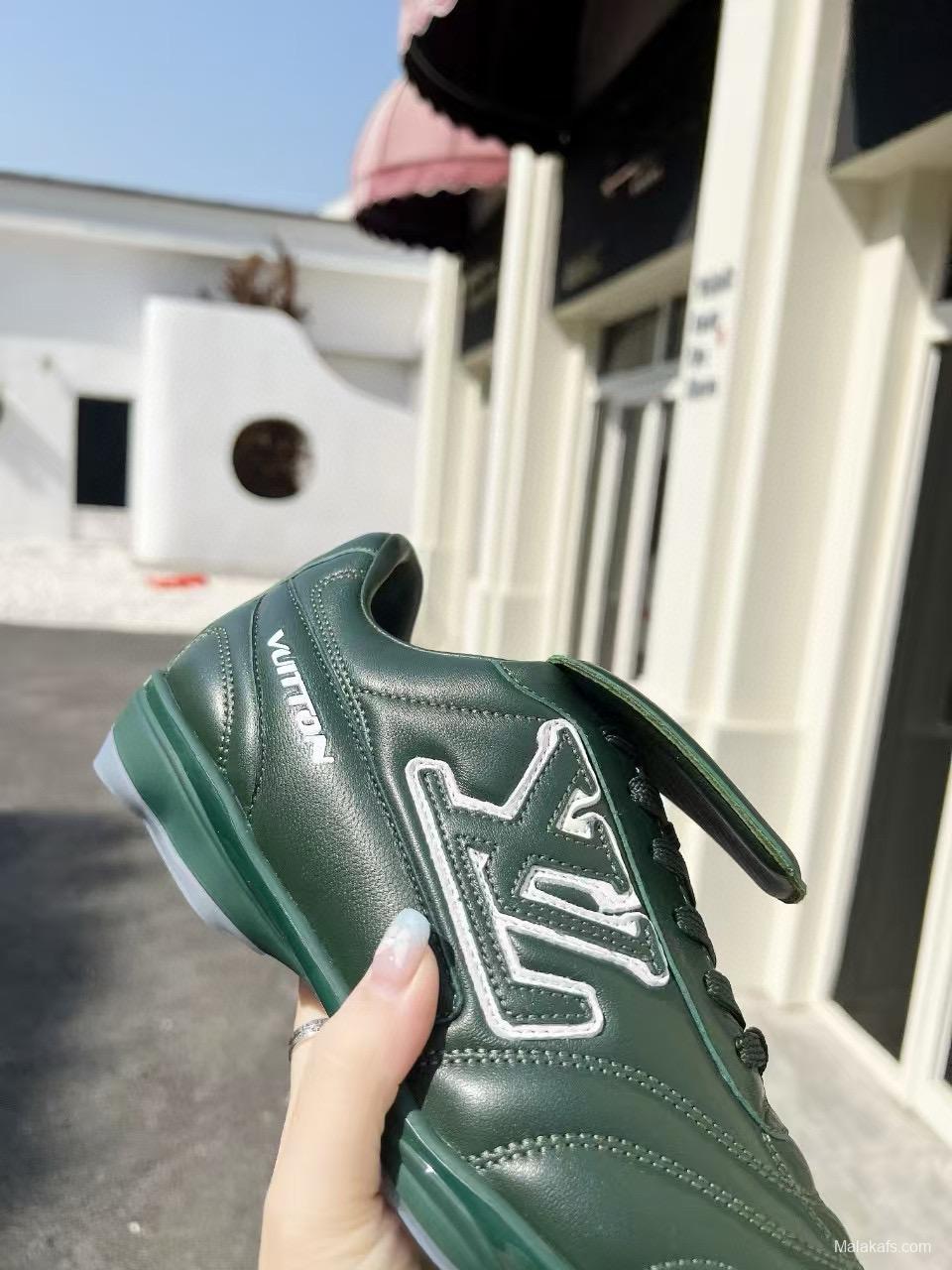 2025 Unisex Louis Vuitton Green Leather Sneakers MJ00380