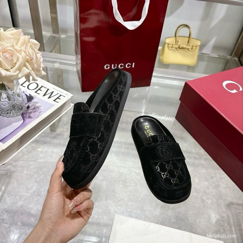 2025 Women Gucci Black Suede Slippers Embossed GG LY00270