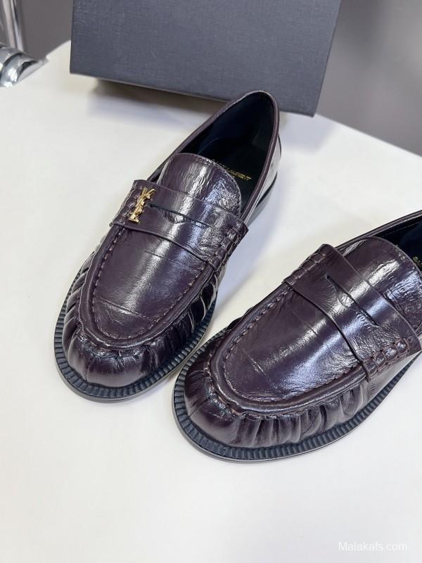 2025 Women Yves Saint Laurent Black Calf Leather Loafers KFY00350
