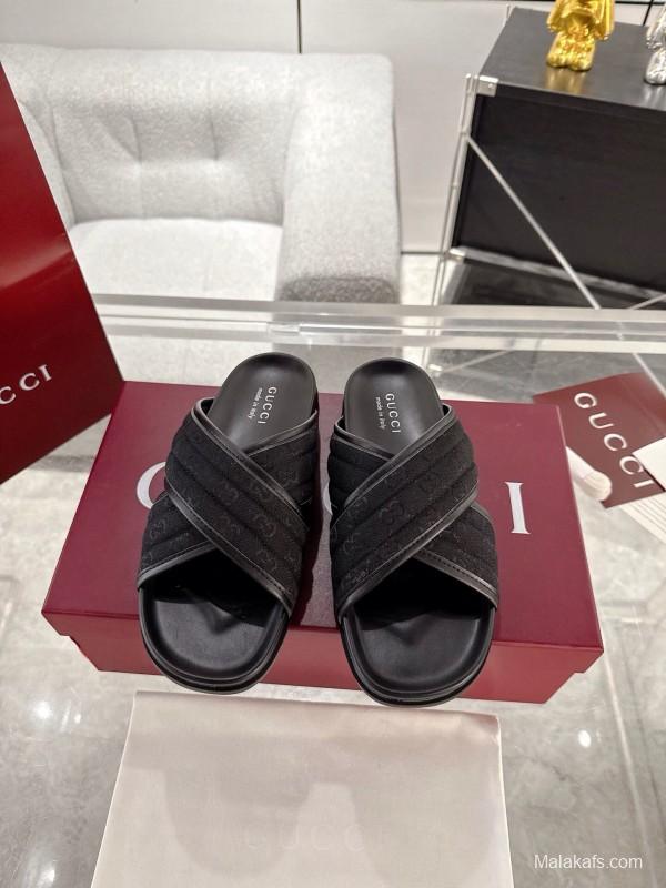2025 Unisex Gucci Black Fabric Leather Slippers GG Embossed AS00240