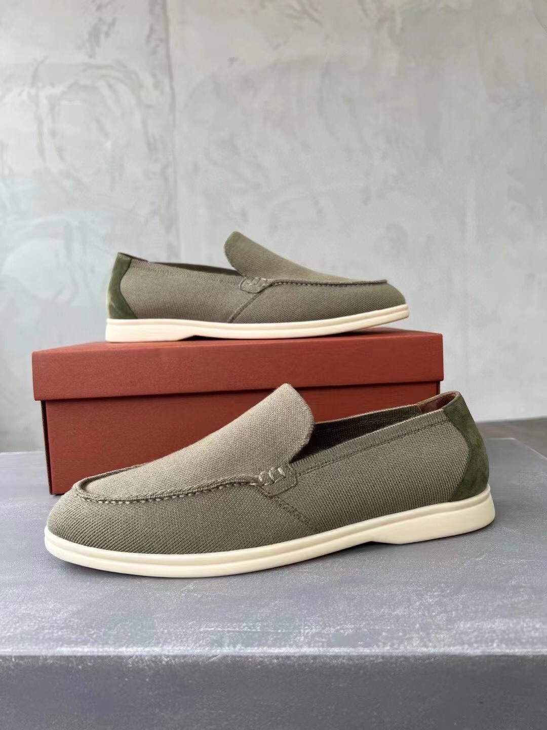 2025 Unisex Kiton Brown Wool Blend Loafers AS00280
