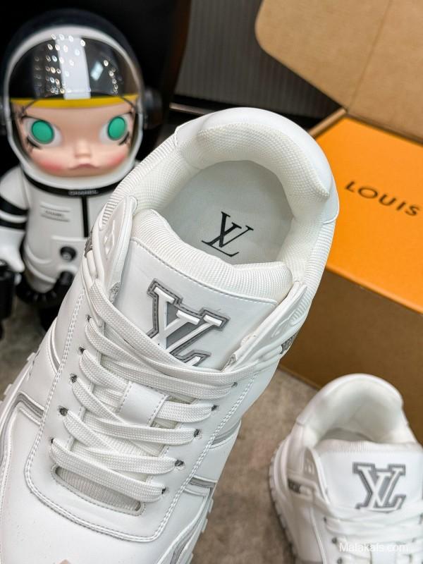 2025 Unisex Louis Vuitton White Leather Sneakers Run Away Maxi AS00390
