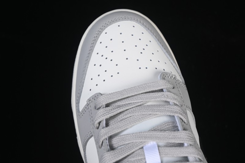 Nike SB Dunk Low White Black Grey Low-Top Casual Skate Shoes - IB3079-101