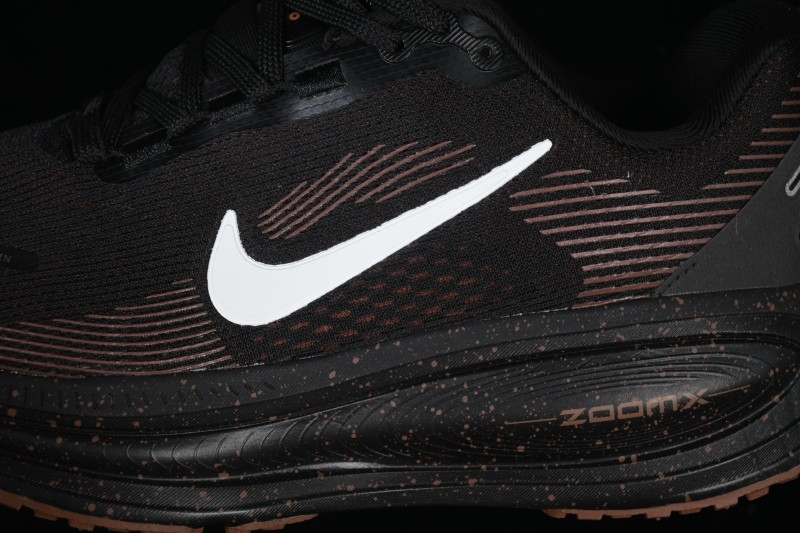 Nike Air Zoom Vomero 18 Cushioned Running Shoes - IH4454-001