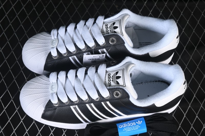 Adidas Superstar II J Casual Sneakers with Shell Toe Design - JQ0314