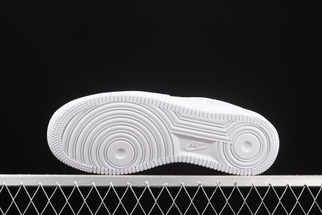 Nike Air Force 1'07 Low Casual Sneakers - CW2288-111