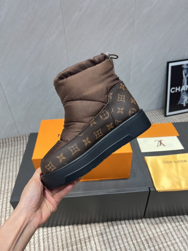 Louis Vuitton Winter Snow Boots Round Toe Thick Sole - KFY00310