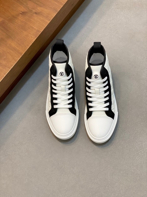 Adidas Originals Casual Sports Boots with Premium Leather Upper - KFY00460