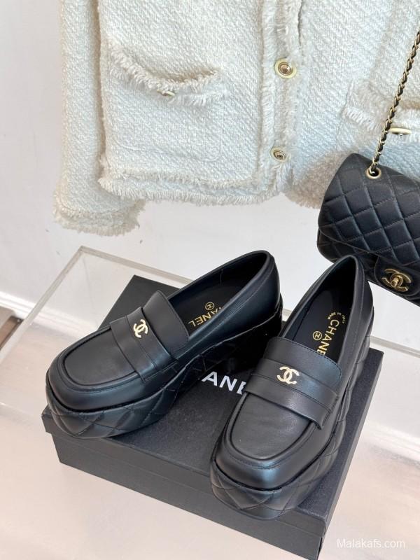 Chanel 25K Fall/Winter Double C Platform Loafers with Waterproof Sole - KFY00320