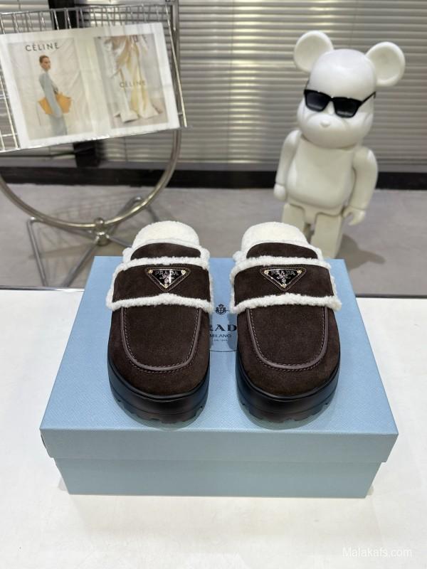 Prada SS25 Early Spring Fur Slippers with Rubber IP Ultra-Light Foam Sole - KFY00280