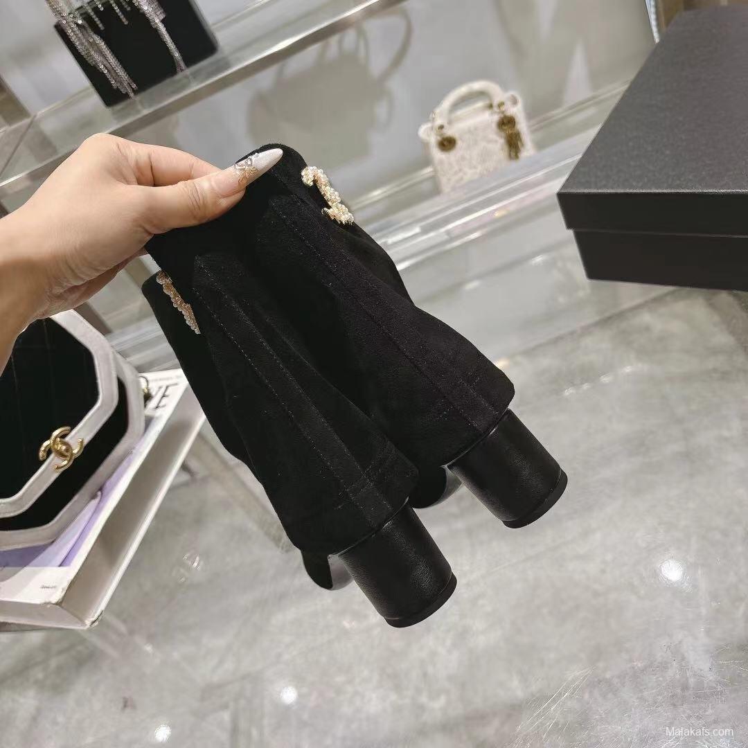 Chanel 2025/SS Autumn Winter Runway Turn-Cuff Chunky Heel Straight Boots Tube Boots with Classic Color Blocking - LY00400