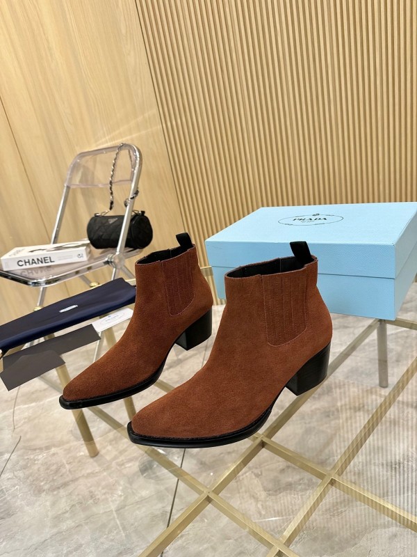 Prada Classic Pointed Toe Boots - LY00310