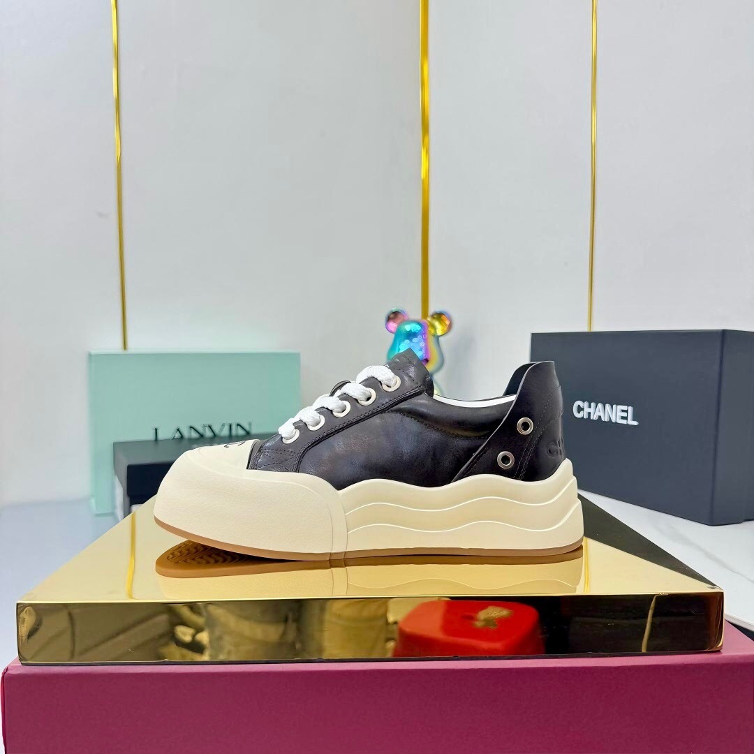 Chanel 2025 SS Panda Loafers Bread Shoes Original Calfskin - LY00320