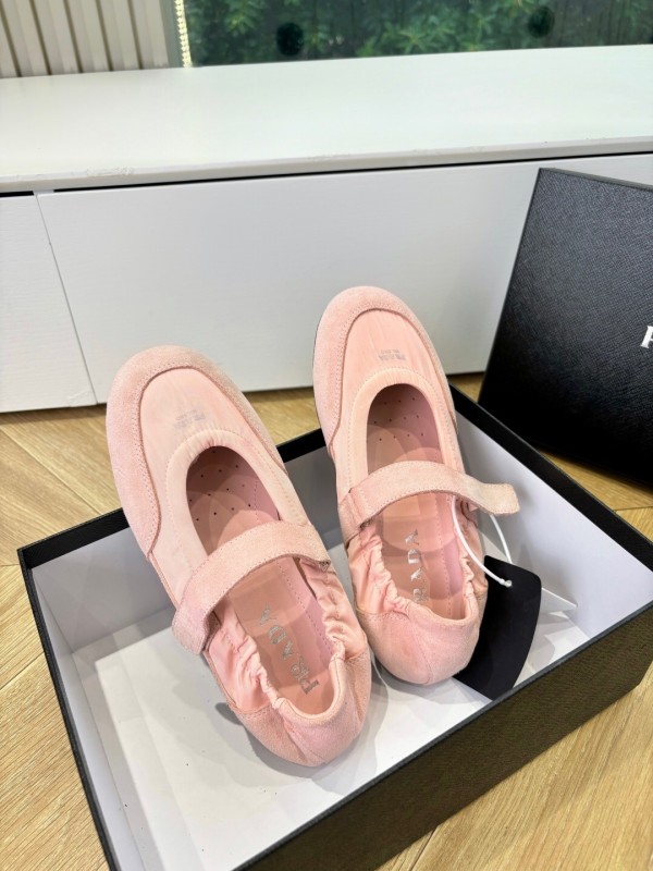 Prada 2025 SS Metal Toe Thin Sole Training Shoes Casual Shoes - LY00260
