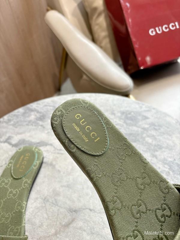 Gucci 2025/SS Leather Mule Sandals with Light Gold Horsebit Detail - LY00280