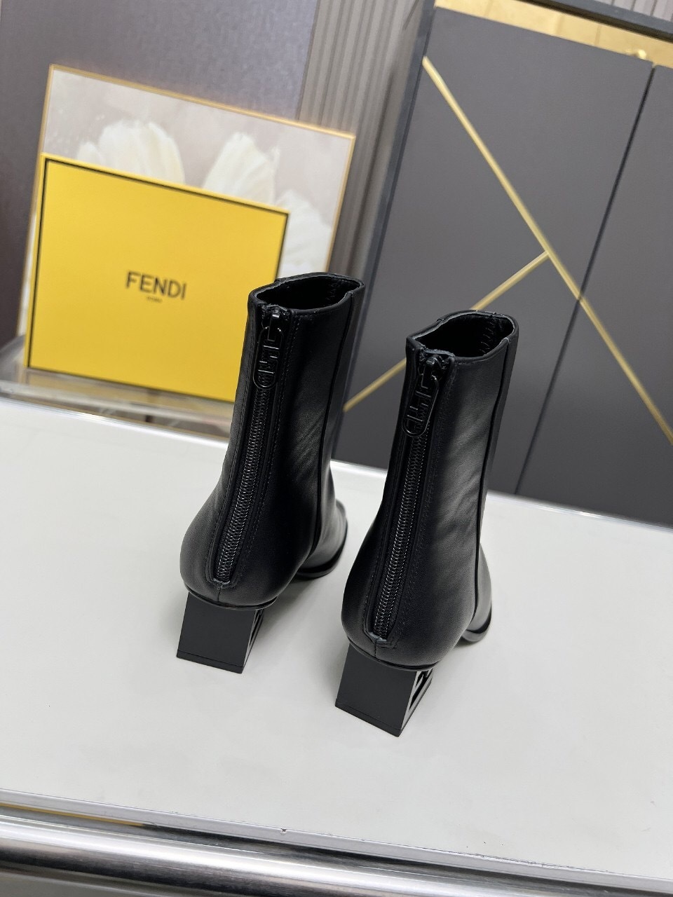 Fendi 2025 SS Short Boots - LY00370